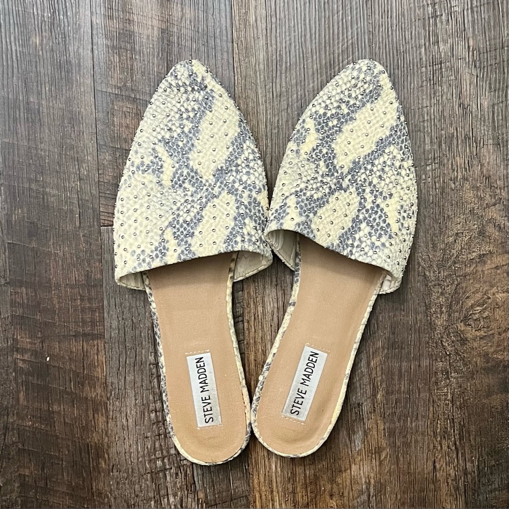 Steve Madden Snakeskin Flats
